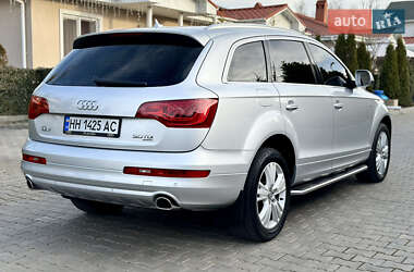 Позашляховик / Кросовер Audi Q7 2014 в 