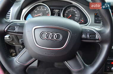 Внедорожник / Кроссовер Audi Q7 2011 в 