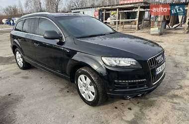 Внедорожник / Кроссовер Audi Q7 2011 в 