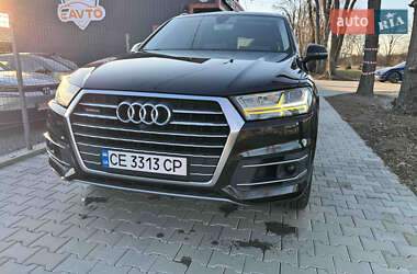 Внедорожник / Кроссовер Audi Q7 2015 в 