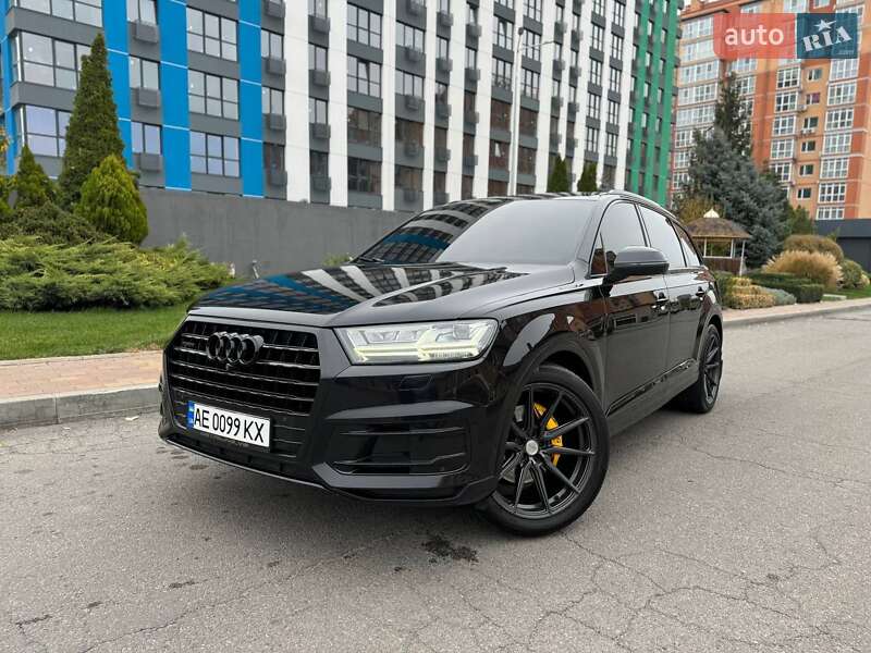 Внедорожник / Кроссовер Audi Q7 2016 в Днепре