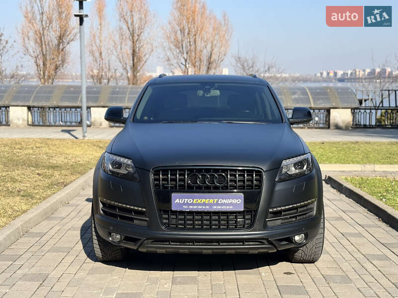 Позашляховик / Кросовер Audi Q7 2012 в Дніпрі фото 3 Позашляховик / Кросовер Audi Q7 2012 в Дніпрі