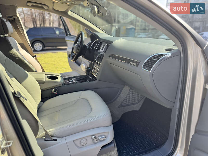 Позашляховик / Кросовер Audi Q7 2012 в Дніпрі фото 32 Позашляховик / Кросовер Audi Q7 2012 в Дніпрі