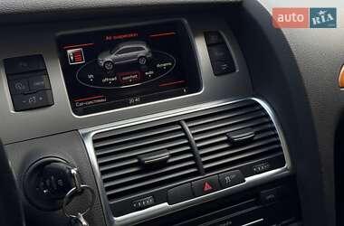 Позашляховик / Кросовер Audi Q7 2013 в 