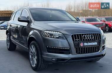 Позашляховик / Кросовер Audi Q7 2013 в 