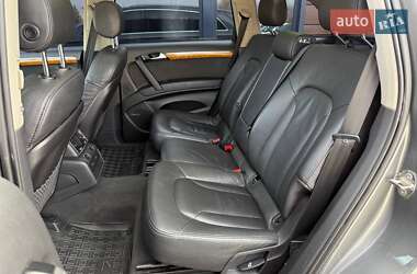 Позашляховик / Кросовер Audi Q7 2013 в 