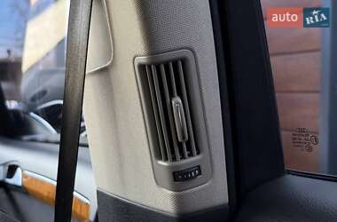 Позашляховик / Кросовер Audi Q7 2013 в 