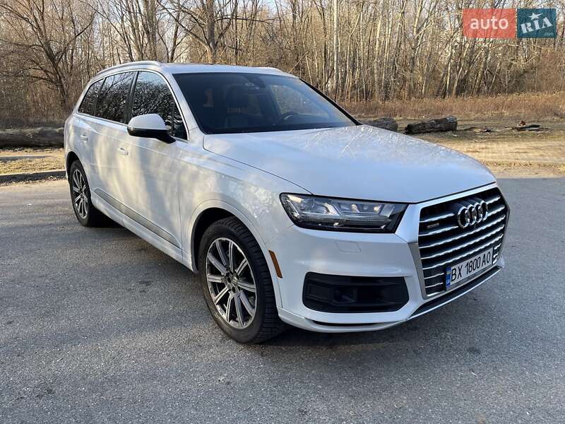 Внедорожник / Кроссовер Audi Q7 2017 в Хмельницком