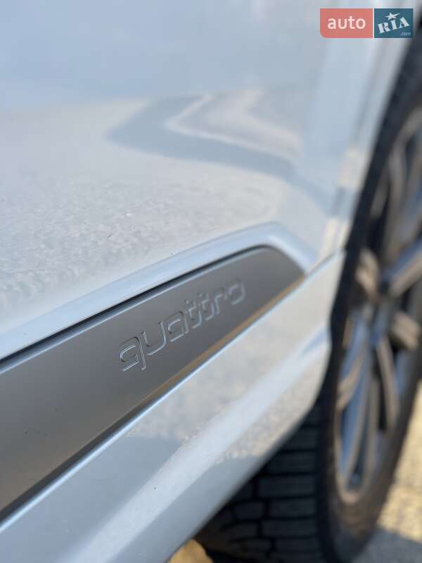 Внедорожник / Кроссовер Audi Q7 2017 в Хмельницком