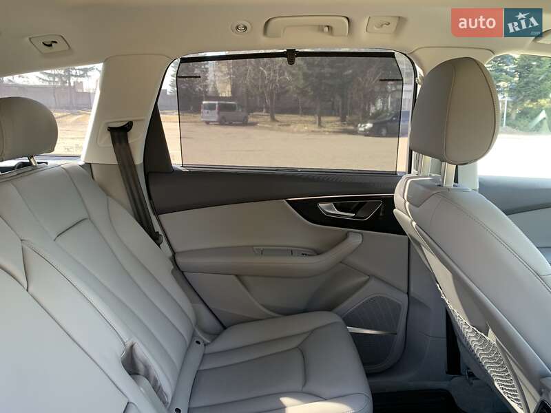 Позашляховик / Кросовер Audi Q7 2022 в Дрогобичі