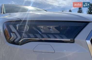 Внедорожник / Кроссовер Audi Q7 2022 в 