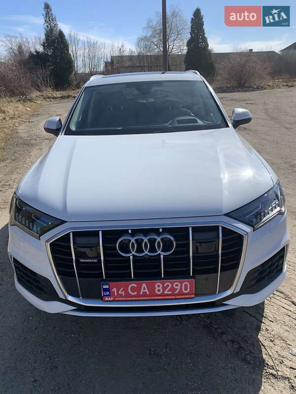 Позашляховик / Кросовер Audi Q7 2022 в Дрогобичі