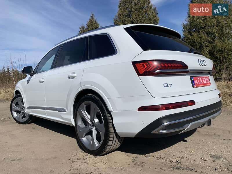 Позашляховик / Кросовер Audi Q7 2022 в Дрогобичі