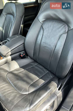 Внедорожник / Кроссовер Audi Q7 2011 в 