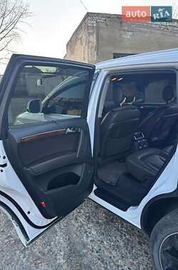 Позашляховик / Кросовер Audi Q7 2015 в Білгороді-Дністровському