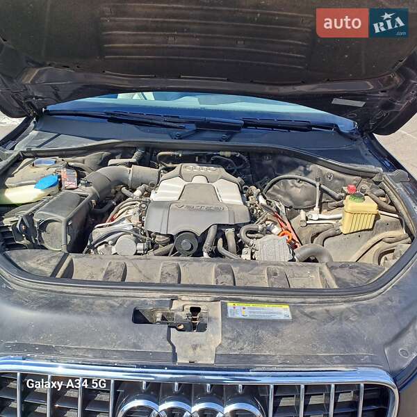 Внедорожник / Кроссовер Audi Q7 2012 в Николаеве
