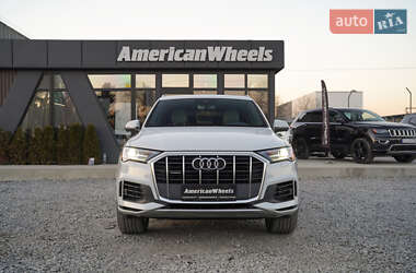 Внедорожник / Кроссовер Audi Q7 2020 в 
