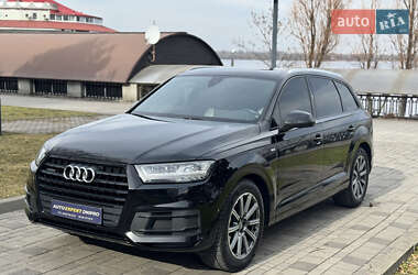 Внедорожник / Кроссовер Audi Q7 2017 в Днепре