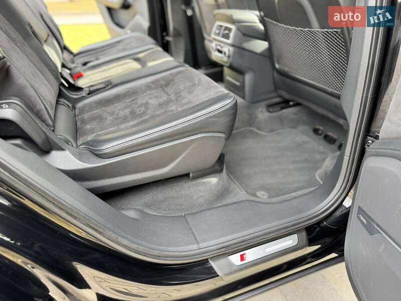 Внедорожник / Кроссовер Audi Q7 2017 в Днепре