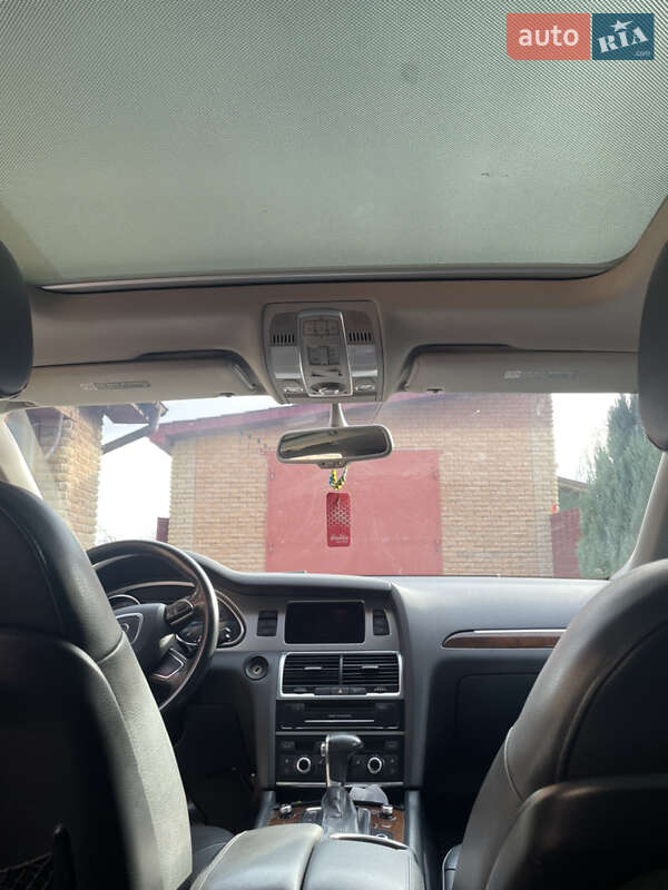Позашляховик / Кросовер Audi Q7 2012 в Конотопі