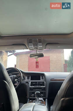 Внедорожник / Кроссовер Audi Q7 2012 в 