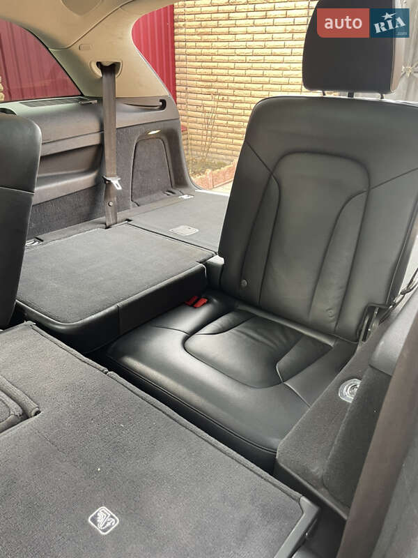 Позашляховик / Кросовер Audi Q7 2012 в Конотопі