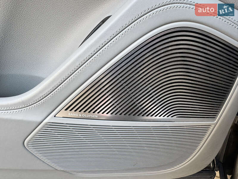 Внедорожник / Кроссовер Audi Q7 2018 в Черновцах