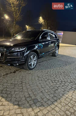 Внедорожник / Кроссовер Audi Q7 2011 в 