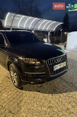 Внедорожник / Кроссовер Audi Q7 2011 в 