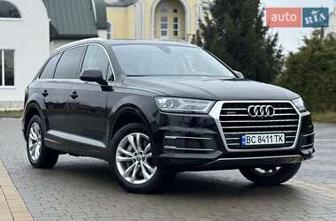 Внедорожник / Кроссовер Audi Q7 2016 в 