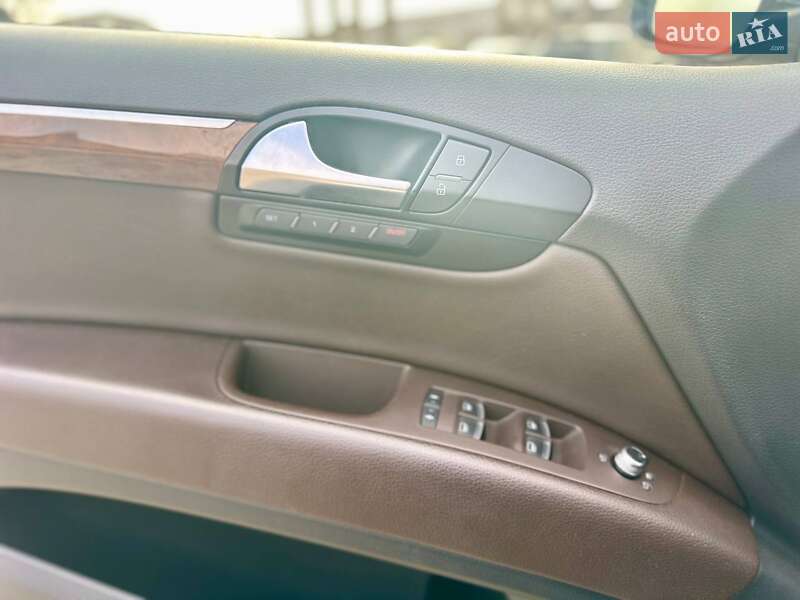 Внедорожник / Кроссовер Audi Q7 2012 в Львове