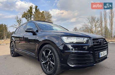 Внедорожник / Кроссовер Audi Q7 2015 в Дубно