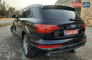 Позашляховик / Кросовер Audi Q7 2012 в 