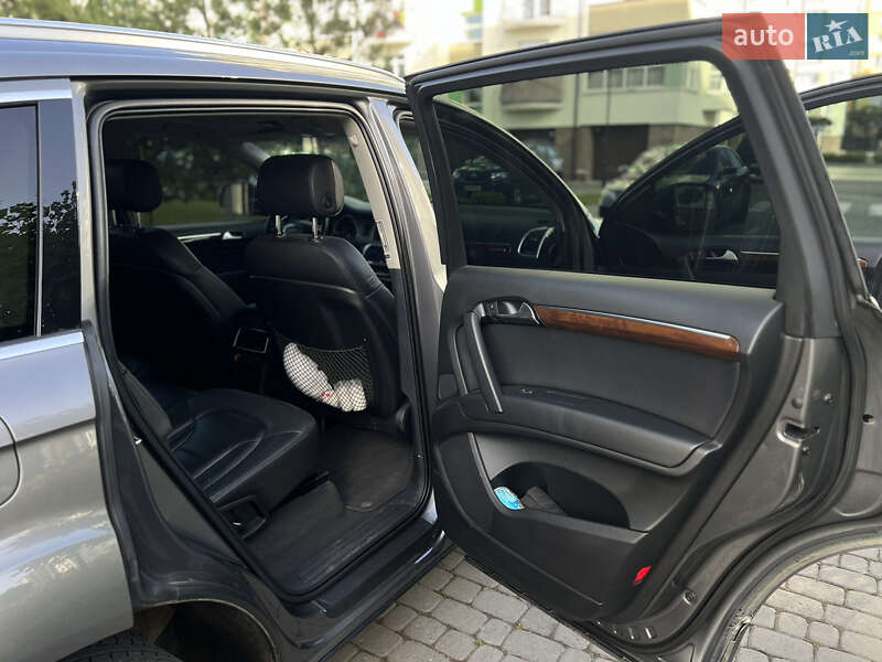 Позашляховик / Кросовер Audi Q7 2012 в Івано-Франківську