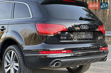 Позашляховик / Кросовер Audi Q7 2014 в 