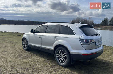 Внедорожник / Кроссовер Audi Q7 2008 в 
