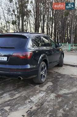 Позашляховик / Кросовер Audi Q7 2007 в 