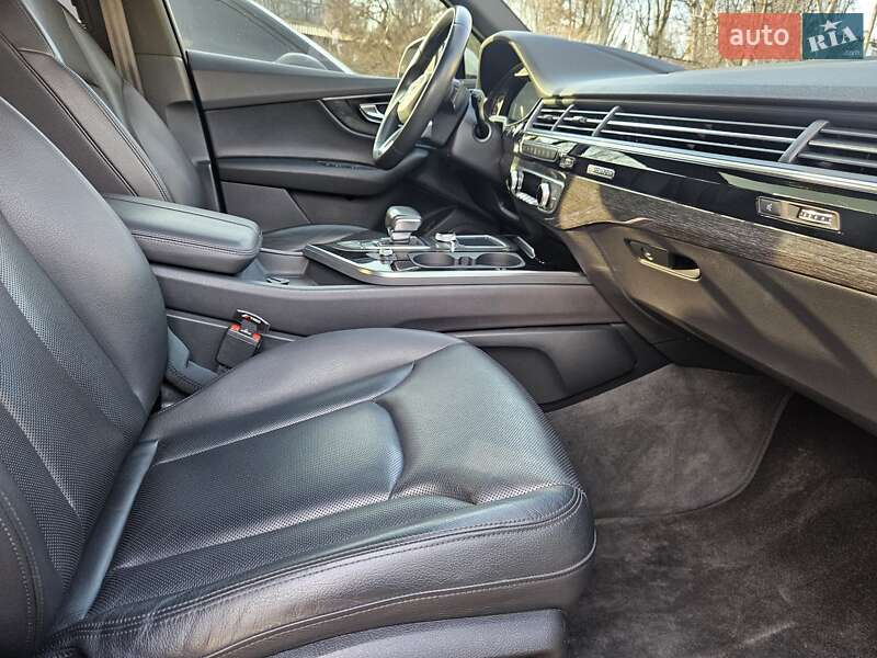 Позашляховик / Кросовер Audi Q7 2018 в Запоріжжі