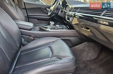 Внедорожник / Кроссовер Audi Q7 2018 в 
