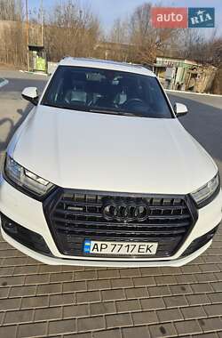 Внедорожник / Кроссовер Audi Q7 2018 в 