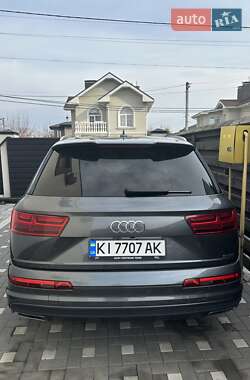 Внедорожник / Кроссовер Audi Q7 2019 в 