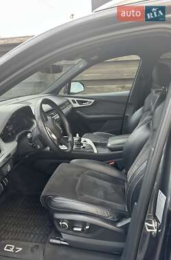 Внедорожник / Кроссовер Audi Q7 2019 в 