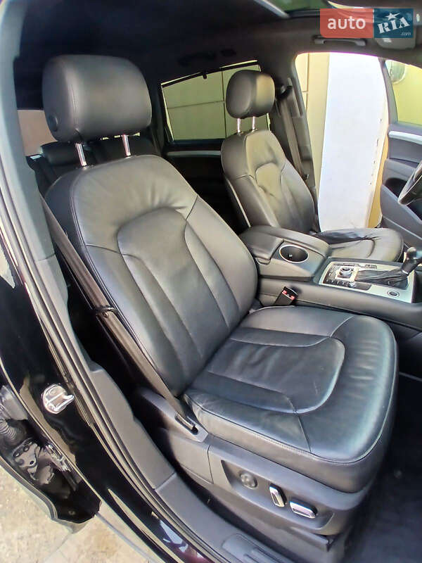 Позашляховик / Кросовер Audi Q7 2013 в Одесі