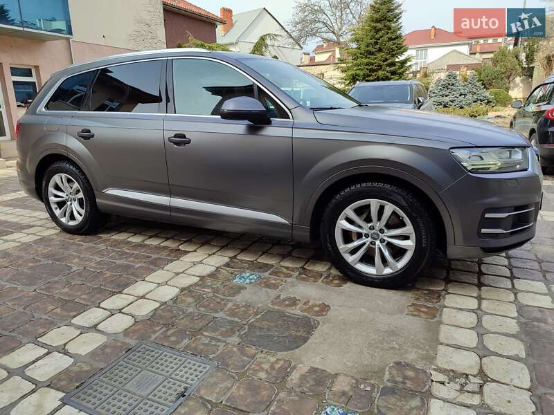 Внедорожник / Кроссовер Audi Q7 2015 в Одессе