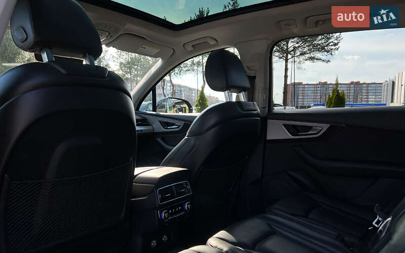 Внедорожник / Кроссовер Audi Q7 2017 в Львове