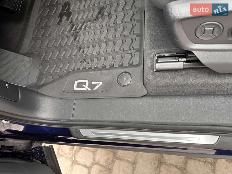 Позашляховик / Кросовер Audi Q7 2023 в Одесі