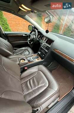 Внедорожник / Кроссовер Audi Q7 2012 в 