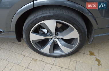 Внедорожник / Кроссовер Audi Q7 2018 в 