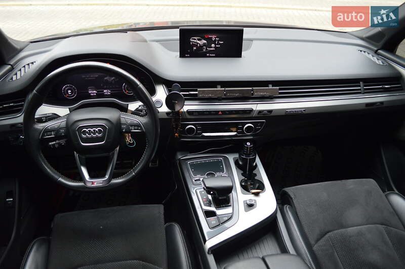 Позашляховик / Кросовер Audi Q7 2018 в Львові
