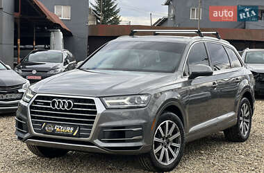 Внедорожник / Кроссовер Audi Q7 2017 в Стрые